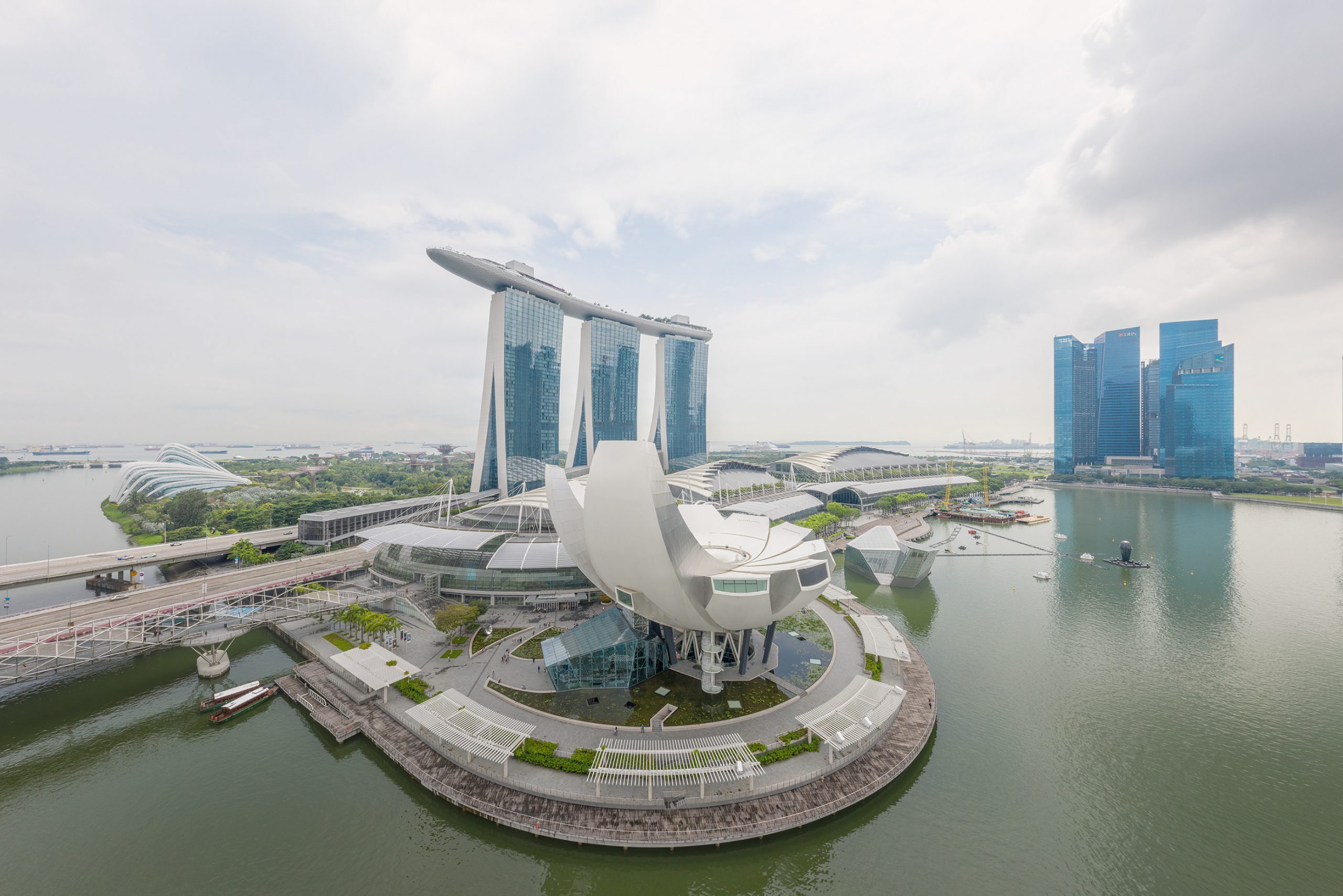 Singapore, Marina Bay, Louis Vuitton at Crystal Pavilion North